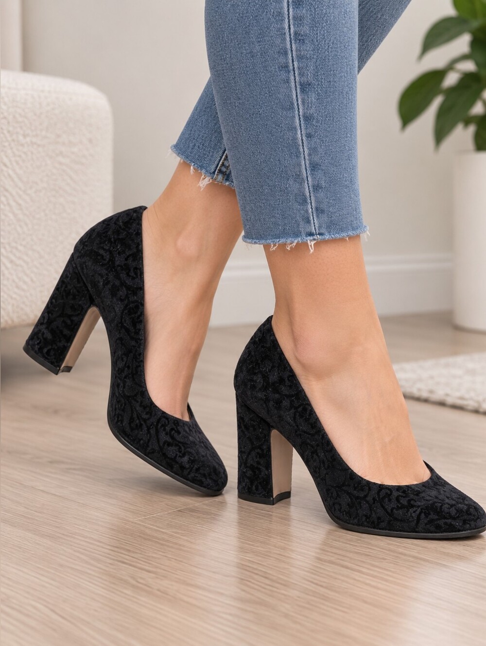 Jessica Black Velvet Chunky Block Heel, Size 7